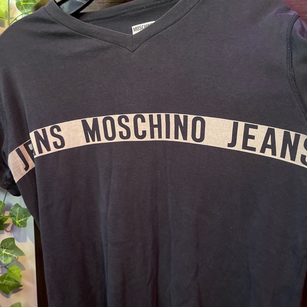 moschino designer tshirt (made in italy)